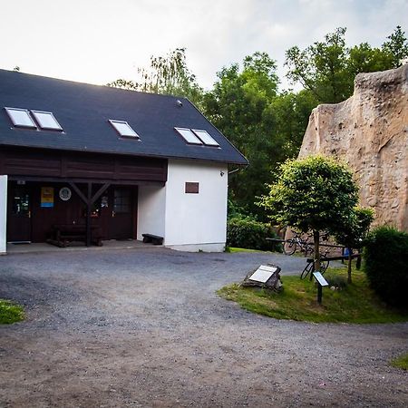 Turisticka Ubytovna Cakle Usti nad Orlici Exterior photo